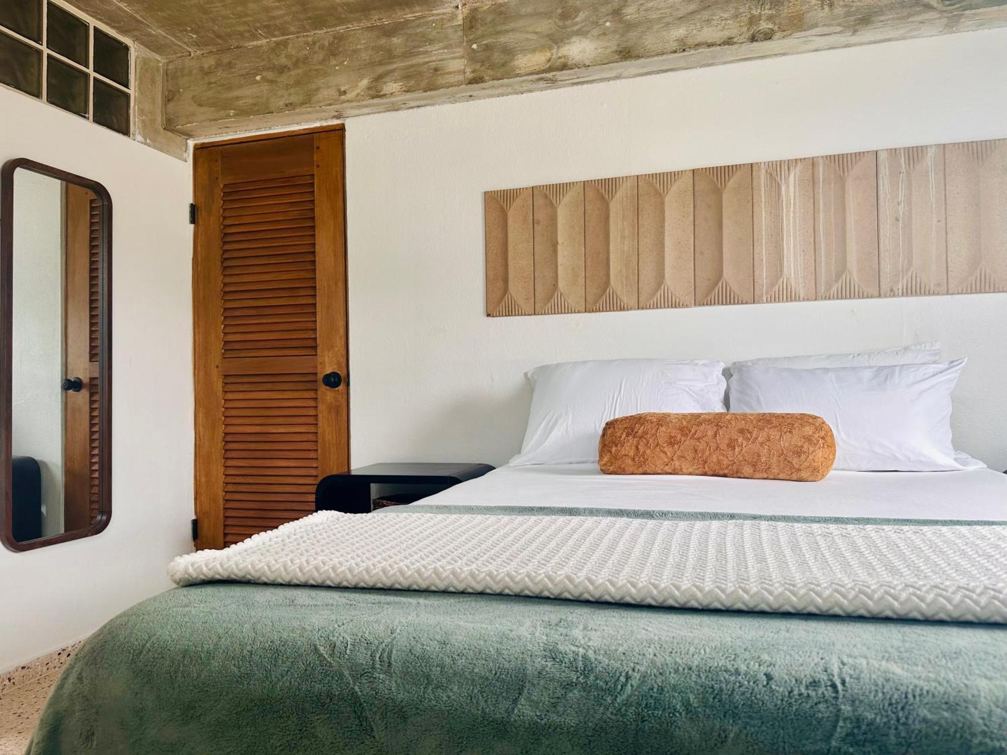 Hotel Sonsoleá Luquillo Esterno foto